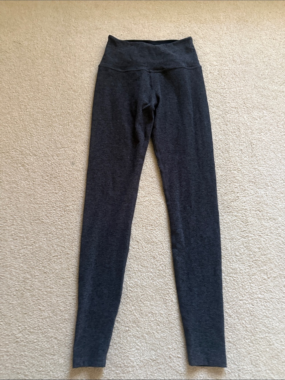 Beyond Yoga woman’s Charcoal Leggings